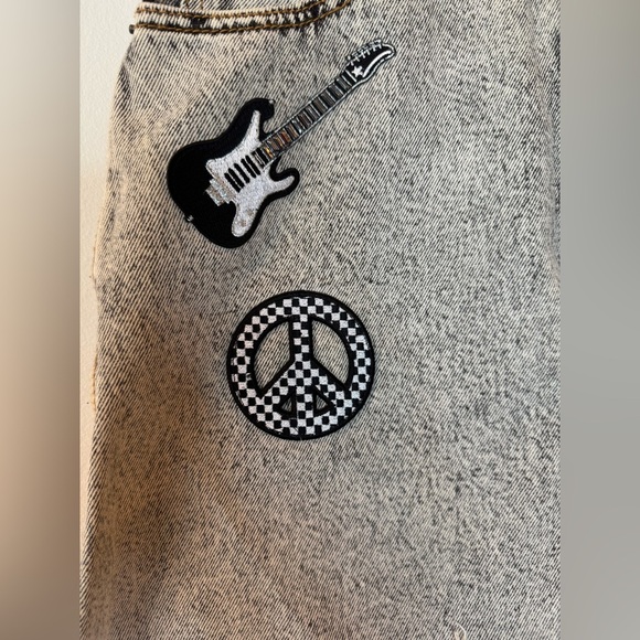 Marc Jacobs Denim Skirt with Patches โ Excellent Condition! - Picture 8 of 9